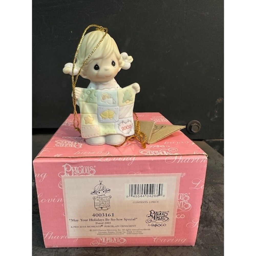 Precious Moment 2005 Ornament May Your Holidays Be So-Sew Special 4003161 Enesco